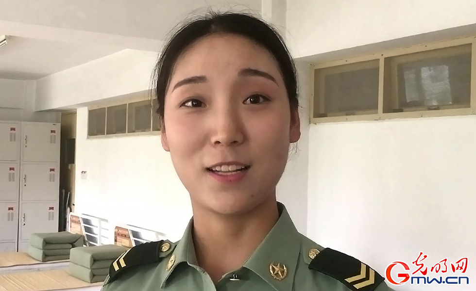 【網絡媒體國防行】探營解放軍三軍儀仗隊女兵中隊：簡單而不平凡